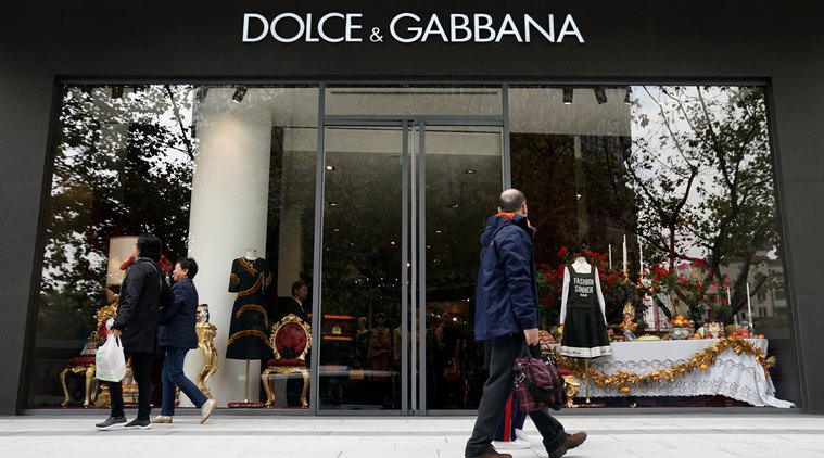 TML.Khung hoang phan biet chung toc cua Dolce Gabbana4