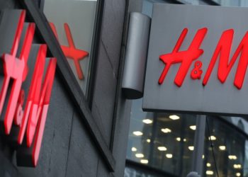 BST mùa thu 2020 H&M: Sự sáng tạo tài tình với vật liệu tái chế