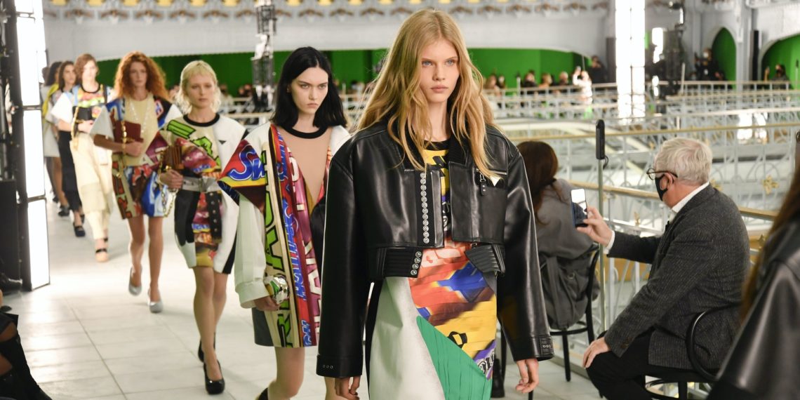 Bên trong BST Xuân 2021 của Louis Vuitton 1 Bên trong BST Xuân 2021 của Louis Vuitton