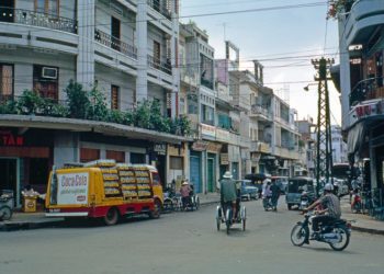 #Localzine: Có một Bùi Viện “không ngủ” từ lâu rồi