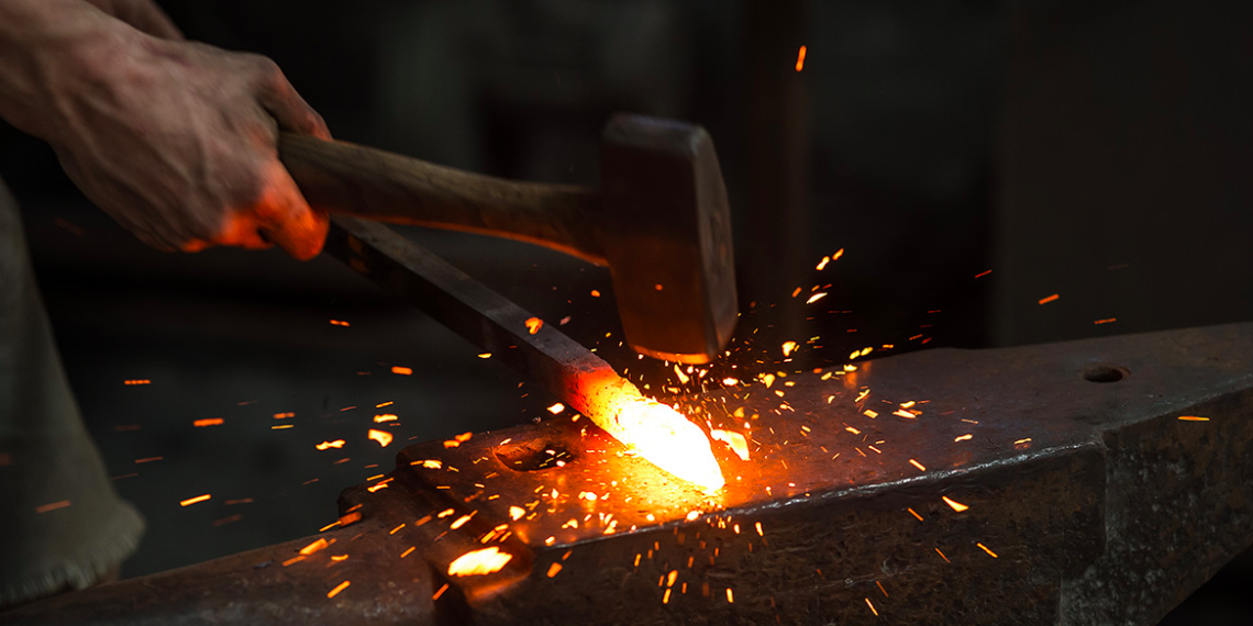Một góc nhìn vào nghề rèn của người thợ trẻ 1 Một góc nhìn vào nghề rèn của người thợ trẻ