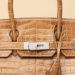 Hermès gây tranh cãi khi mở trang trại cá sấu lớn nhất nước Úc 7 Hermès gây tranh cãi khi mở trang trại cá sấu lớn nhất nước Úc