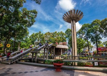 #LocalZine: Hồ Con Rùa có… con rùa hay không?