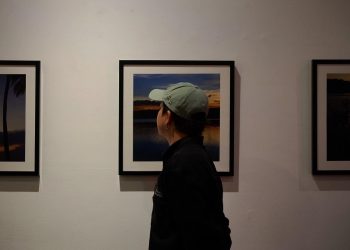 Chút lắng đọng cùng triển lãm “Phai” của NTK Hà Nhật Tiến