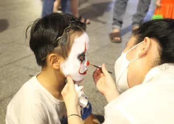 Kiếm tiền triệu dịp Halloween nhờ làm những việc này