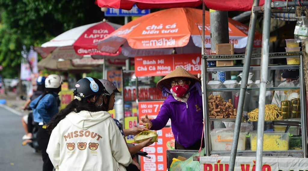 Kinh tế vỉa hè - thị trường vô thừa nhận 1 Kinh tế vỉa hè – thị trường vô thừa nhận