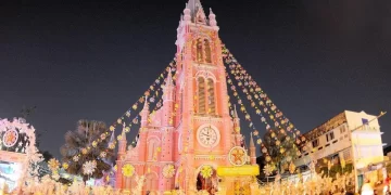 Trải nghiệm Giáng sinh ở Sài Gòn với những cung đường và địa danh cực đẹp