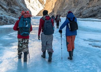 Trekking trên sông băng Chadar, trải nghiệm đáng để chinh phục