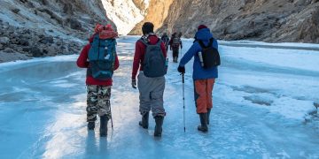 Trekking trên sông băng Chadar, trải nghiệm đáng để chinh phục