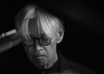 Ryuichi Sakamoto: Opus- Cái kết cảm xúc của bậc thầy âm nhạc 5 Ryuichi Sakamoto: Opus- Cái kết cảm xúc của bậc thầy âm nhạc