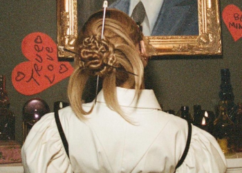 MV The Boy Is Mine có sự xuất hiện của Nicholas Galitzine