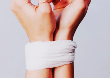 Bạo hành, ngược đãi, lạm dụng – Bóng tối độc hại trong mối quan hệ