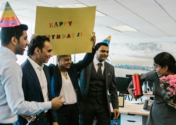 5 ngôn ngữ tình yêu trong môi trường công sở