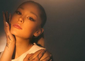#Replay: Eternal Sunshine của Ariana Grande