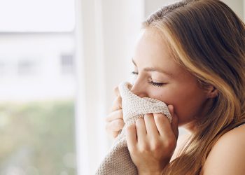 #Thoáng: Nhớ mùi hơi người yêu vì 3 lý do sau