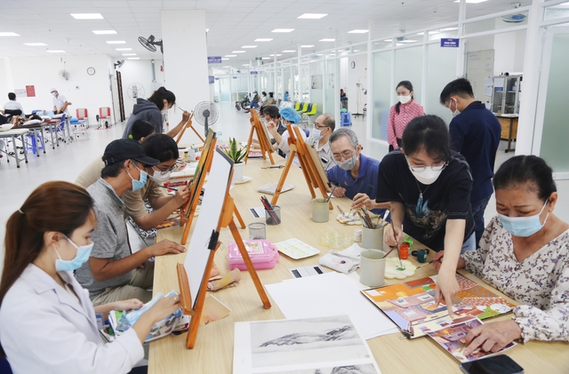 lieu-phap-nghe-thuat-Art-Therapy