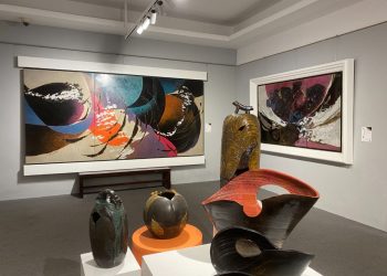 Hoạ sĩ Nguyễn Hoài Hương đưa người xem vào “Cõi An Thường” qua các bức hoạ sơn mài