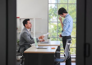 Nếu có một ngày tồi tệ ở chỗ làm, ta nên làm gì?