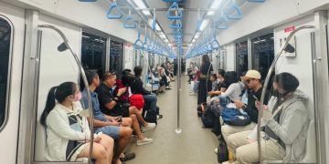 tau dien ngam metro so 1 bia